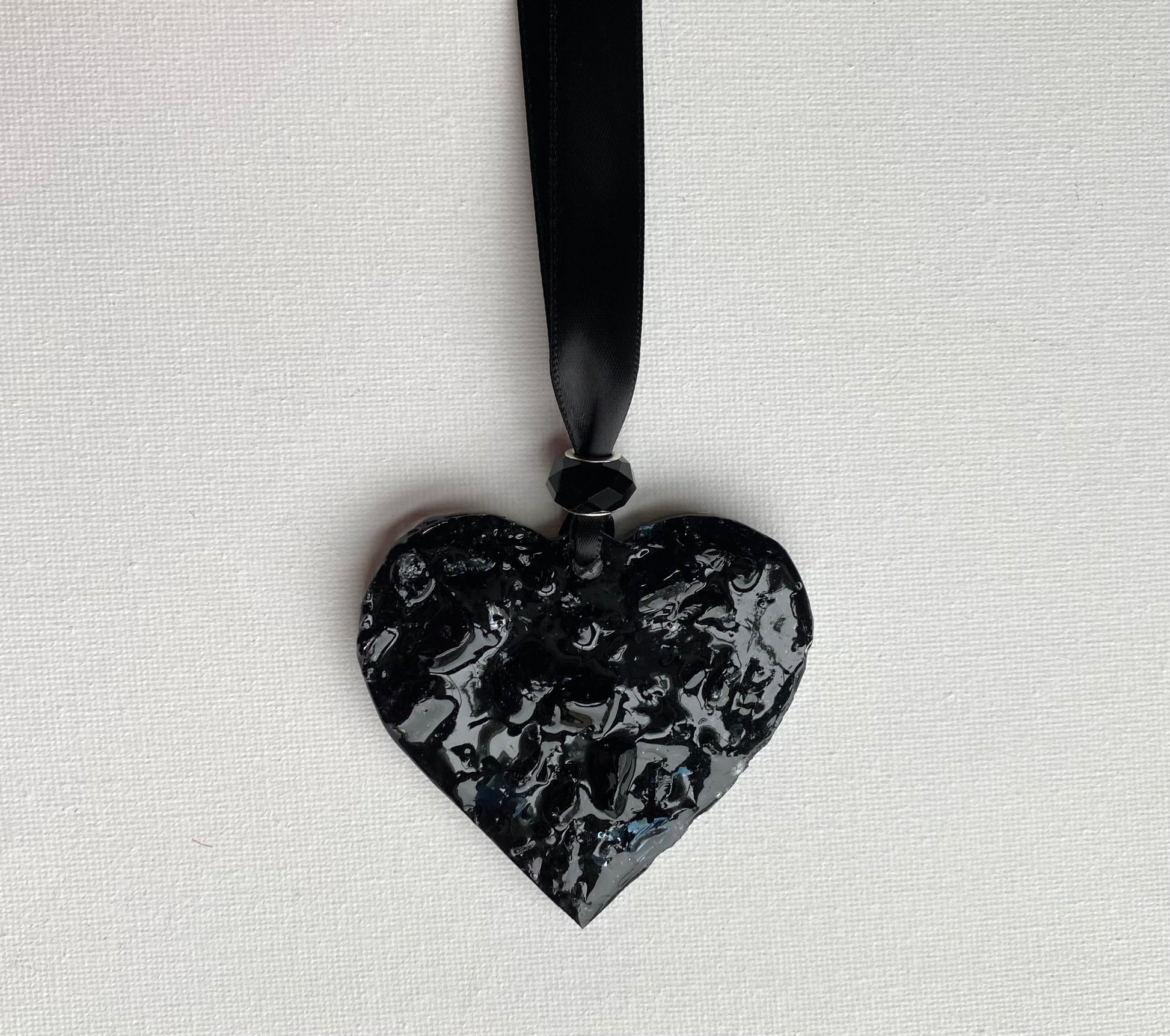 Black, dark, gothic, goth, emo heart gift.