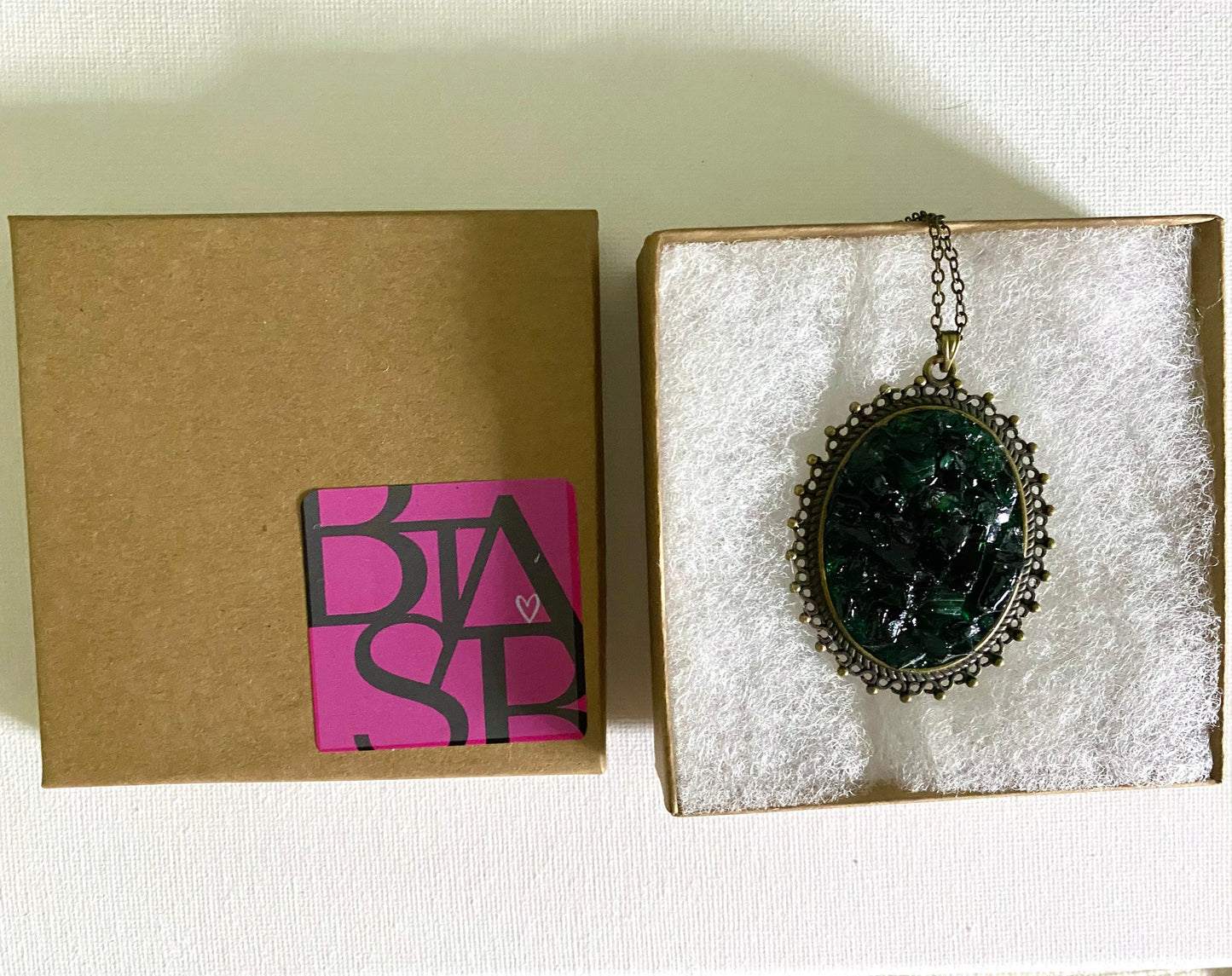 Vintage-Look Hunter Green Large Statement Pendant