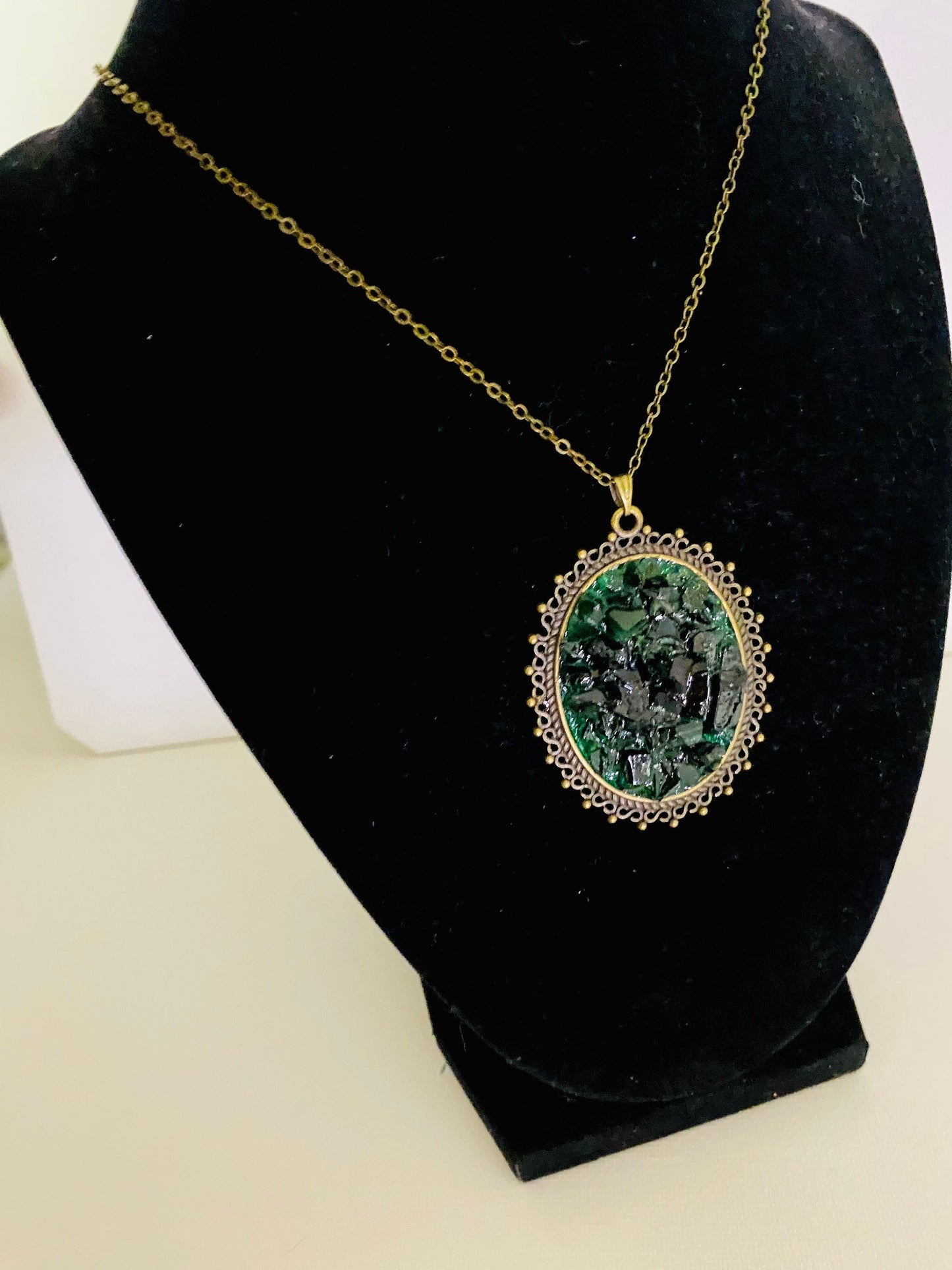 Vintage-Look Hunter Green Large Statement Pendant